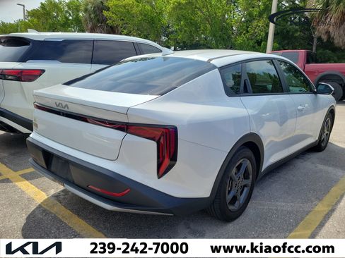 Certified 2025 Kia K4 FWD image 8