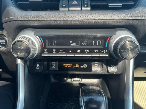 Used 2021 Toyota RAV4 XLE Premium AWD/4WD image 18