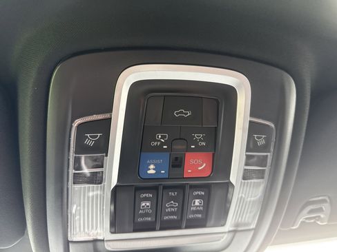 Used 2023 RAM 2500 Limited image 25