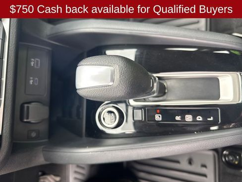 New 2025 Nissan Versa SR w/ Trunk Package image 26