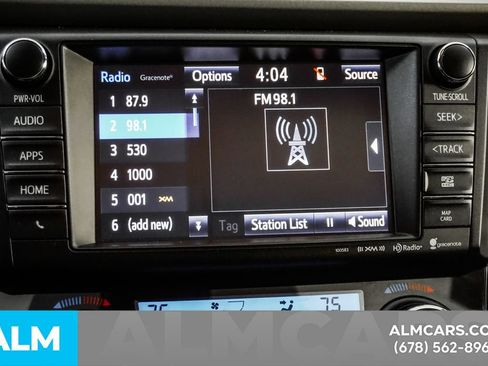 Used 2018 Toyota RAV4 XLE AWD/4WD image 38