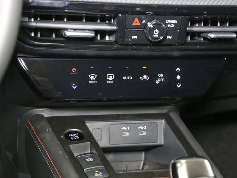 New 2026 Nissan Kicks SR image 9