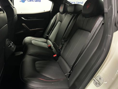 Used 2024 Maserati Ghibli Modena Q4 AWD/4WD image 15