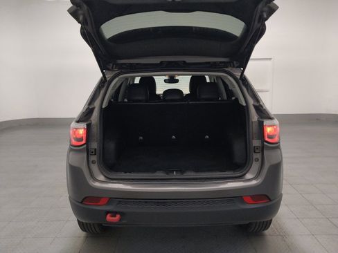 Used 2020 Jeep Compass Trailhawk AWD/4WD image 29
