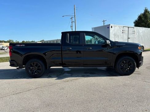 Used 2022 Chevrolet Silverado 1500 Custom image 7