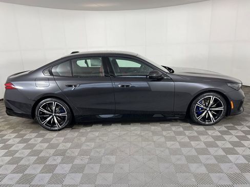 New 2027 BMW 550e xDrive w/ Executive Package AWD/4WD image 2