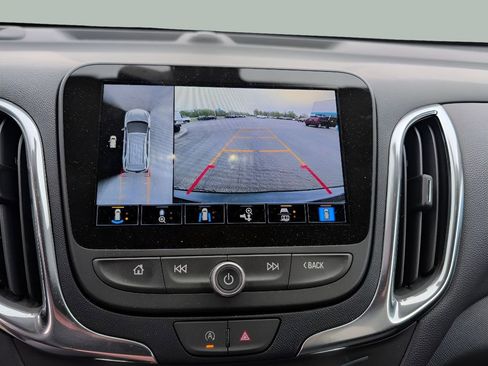 Used 2024 Chevrolet Equinox LT AWD/4WD image 12