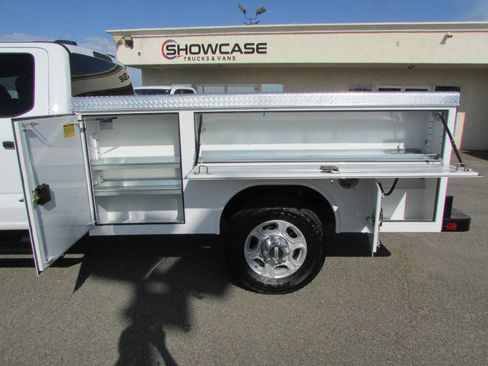 Used 2025 Ford F350 XLT image 19