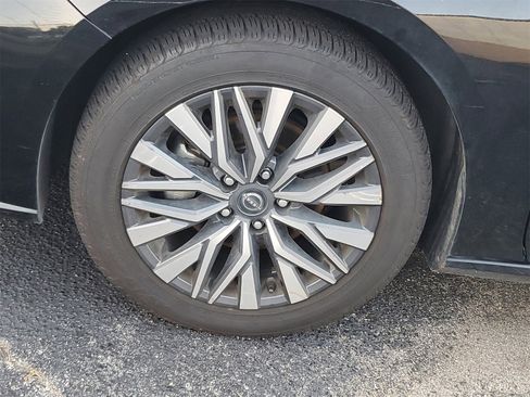 Used 2023 Nissan Altima 2.5 SV image 30