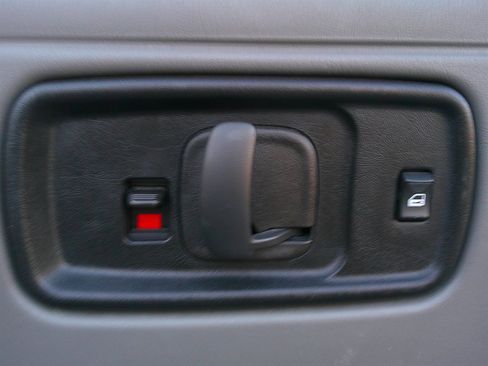 Used 2017 Chevrolet Express 3500 LT w/ LT Preferred Equipment Group image 44