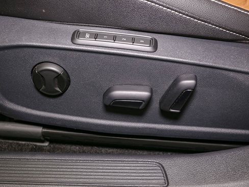 Used 2023 Volkswagen Jetta SEL FWD image 45