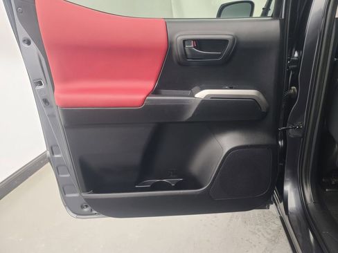 Used 2023 Toyota Tacoma SR5 image 21