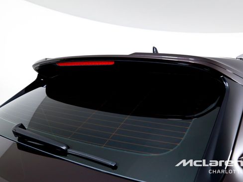 Used 2023 Bentley Bentayga Extended Wheelbase image 40