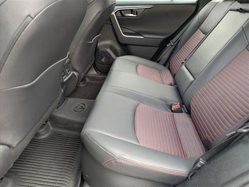 Used 2025 Toyota RAV4 XSE w/ Weather Package AWD/4WD image 19