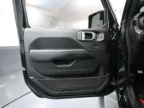 Used 2020 Jeep Wrangler Unlimited Sahara w/ Dual Top Group image 22