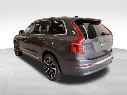 Used 2023 Volvo XC90 B5 Plus AWD/4WD image 3