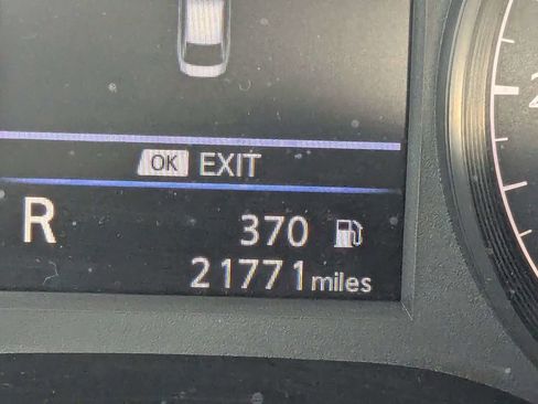 Used 2024 Nissan Altima 2.5 S FWD image 29