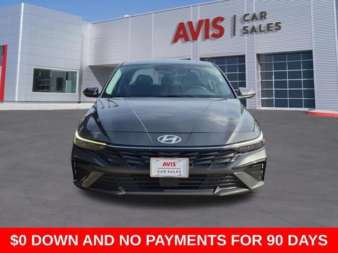 Used 2025 Hyundai Elantra SEL FWD image 2