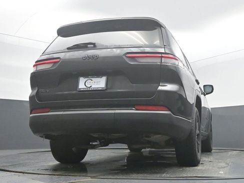 Used 2024 Jeep Grand Cherokee L Altitude image 48