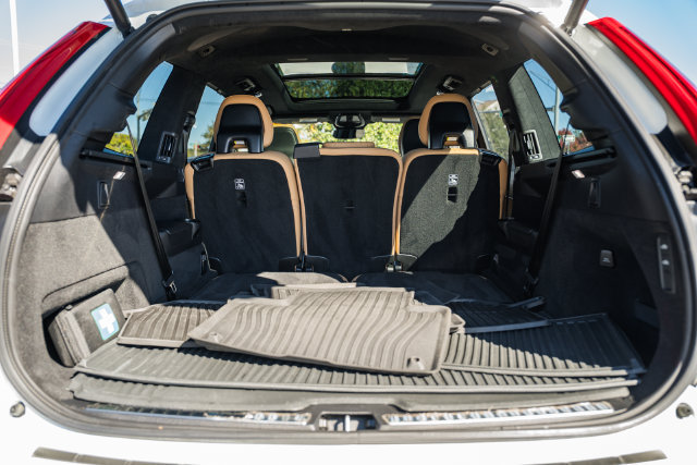 Certified 2024 Volvo XC90 T8 Ultimate w/ Lounge Package AWD/4WD image 15