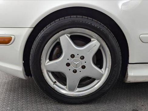 Used 2002 Mercedes-Benz CLK 430 Coupe image 22
