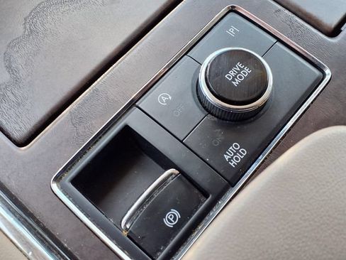 Used 2023 Lincoln Navigator Reserve AWD/4WD image 15