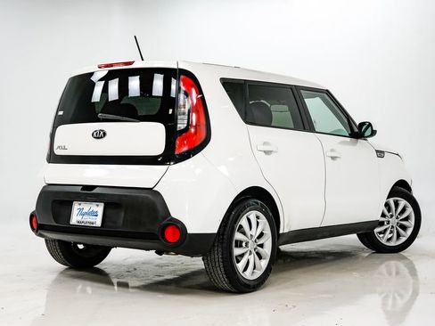 Used 2015 Kia Soul + image 24