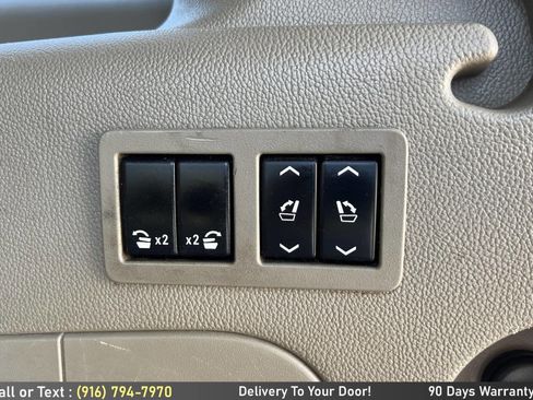 Used 2016 Chevrolet Suburban LT w/ Luxury Package AWD/4WD image 12