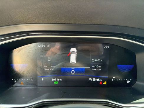 Used 2024 Volkswagen Jetta SE w/ Panoramic Sunroof Package FWD image 17