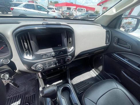 Used 2020 Chevrolet Colorado W/T w/ WT Convenience Package AWD/4WD image 7