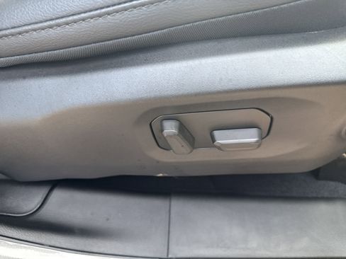 New 2025 Jeep Gladiator Sport w/ Premium Package image 28