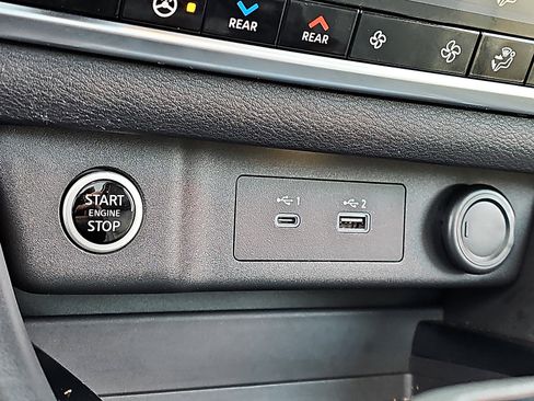 Certified 2021 Nissan Rogue SL w/ Premium Package image 26