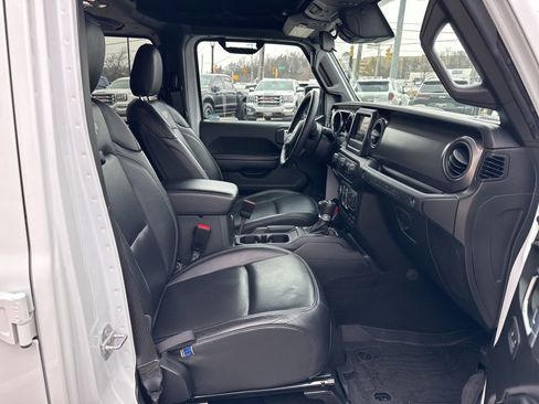 Used 2021 Jeep Wrangler Unlimited Sport image 16