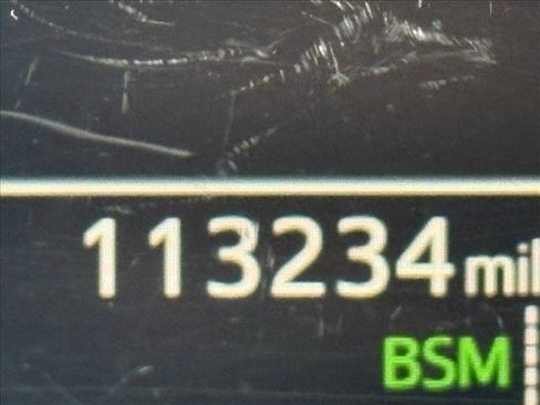 Used 2019 Toyota Highlander XLE image 6