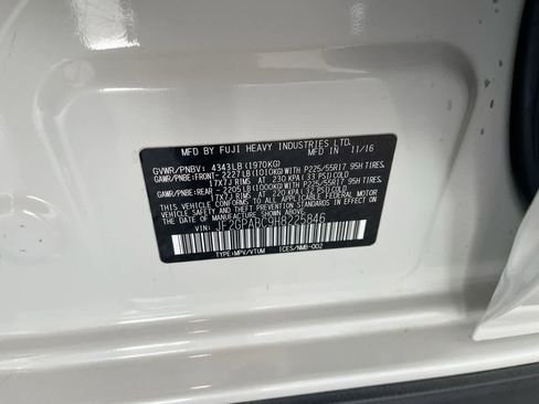 Used 2017 Subaru Crosstrek 2.0i Premium w/ Moonroof Package image 28