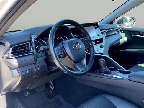 Used 2023 Toyota Camry SE FWD image 17