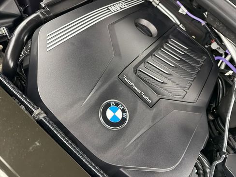 Used 2022 BMW X5 xDrive40i w/ Premium Package image 32