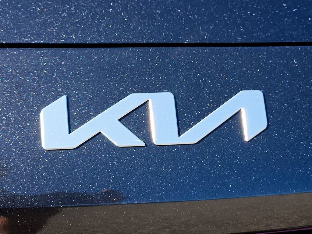 Used 2024 Kia Forte GT-Line w/ GT-Line Premium Package FWD image 30