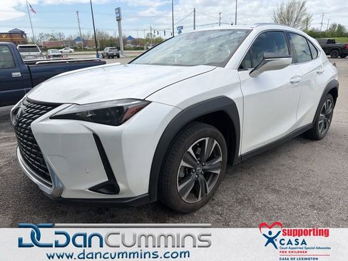 Used 2023 Lexus UX 250h AWD image 1