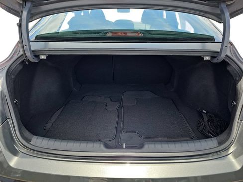 Used 2024 Hyundai Elantra SEL w/ Convenience Package FWD image 30