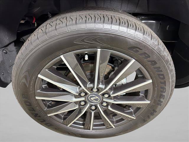 Used 2025 Lexus GX 550 w/ Accessory Package (2T) AWD/4WD image 21