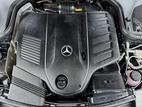 Used 2022 Mercedes-Benz E 450 4MATIC Cabriolet image 32