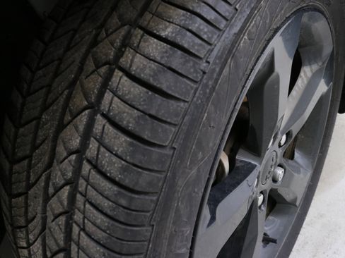 Used 2023 Jeep Grand Cherokee Altitude image 32