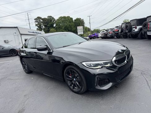 Used 2020 BMW 330i Sedan w/ Convenience Package RWD image 3