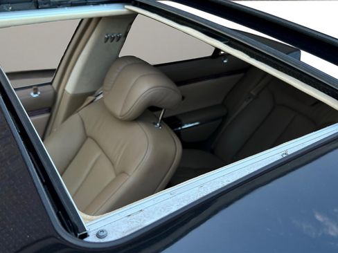 Used 2004 Maybach 57 image 27