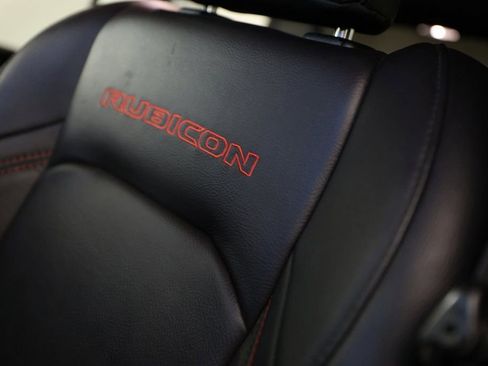 Used 2019 Jeep Wrangler Unlimited Rubicon image 33