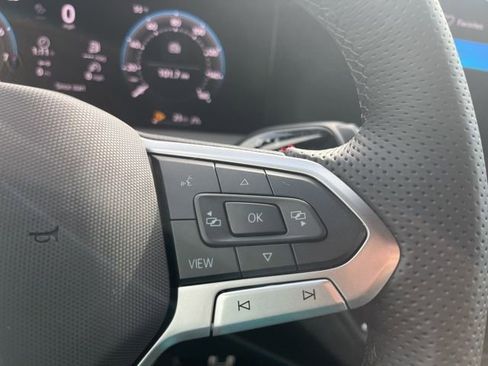 New 2026 Volkswagen Tiguan SE R-Line image 10