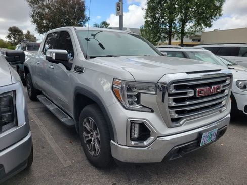 Used 2019 GMC Sierra 1500 SLT w/ SLT Convenience Package RWD image 10