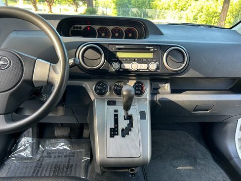 Used 2008 Scion xB FWD image 36