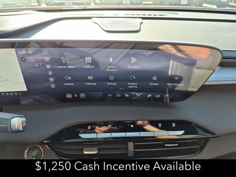 New 2026 Buick Enclave Sport Touring w/ Power Package FWD image 28